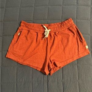 EUC Vuori Halo Performance Short - Currant